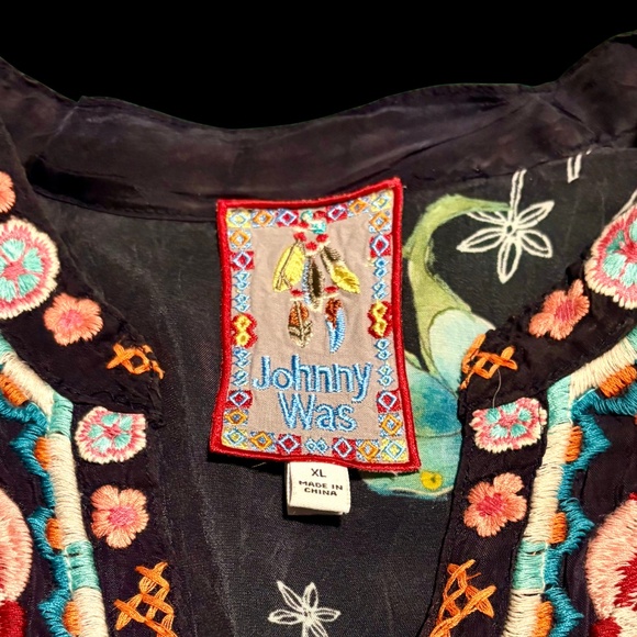 Johnny Was Embroidered Tunic XL Navy Rayon - Picture 4 of 7